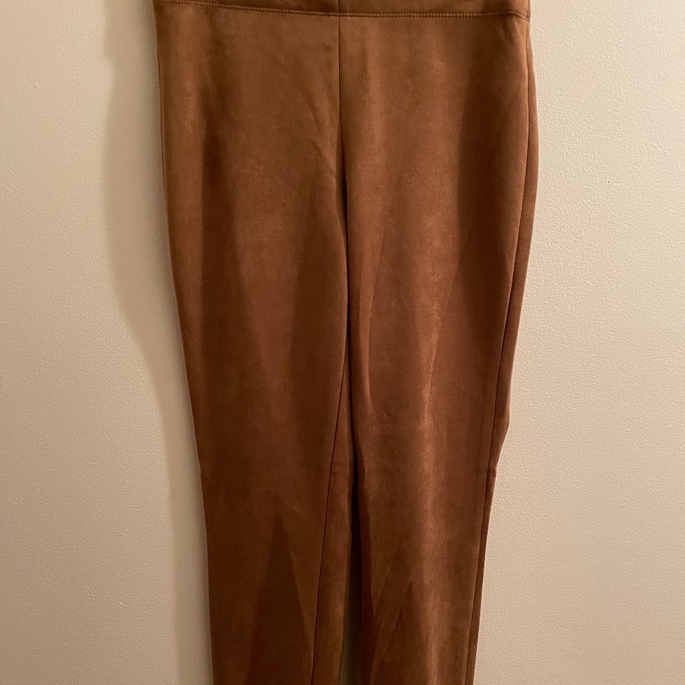 Brand New MAX STUDIO  spandex pants size MED